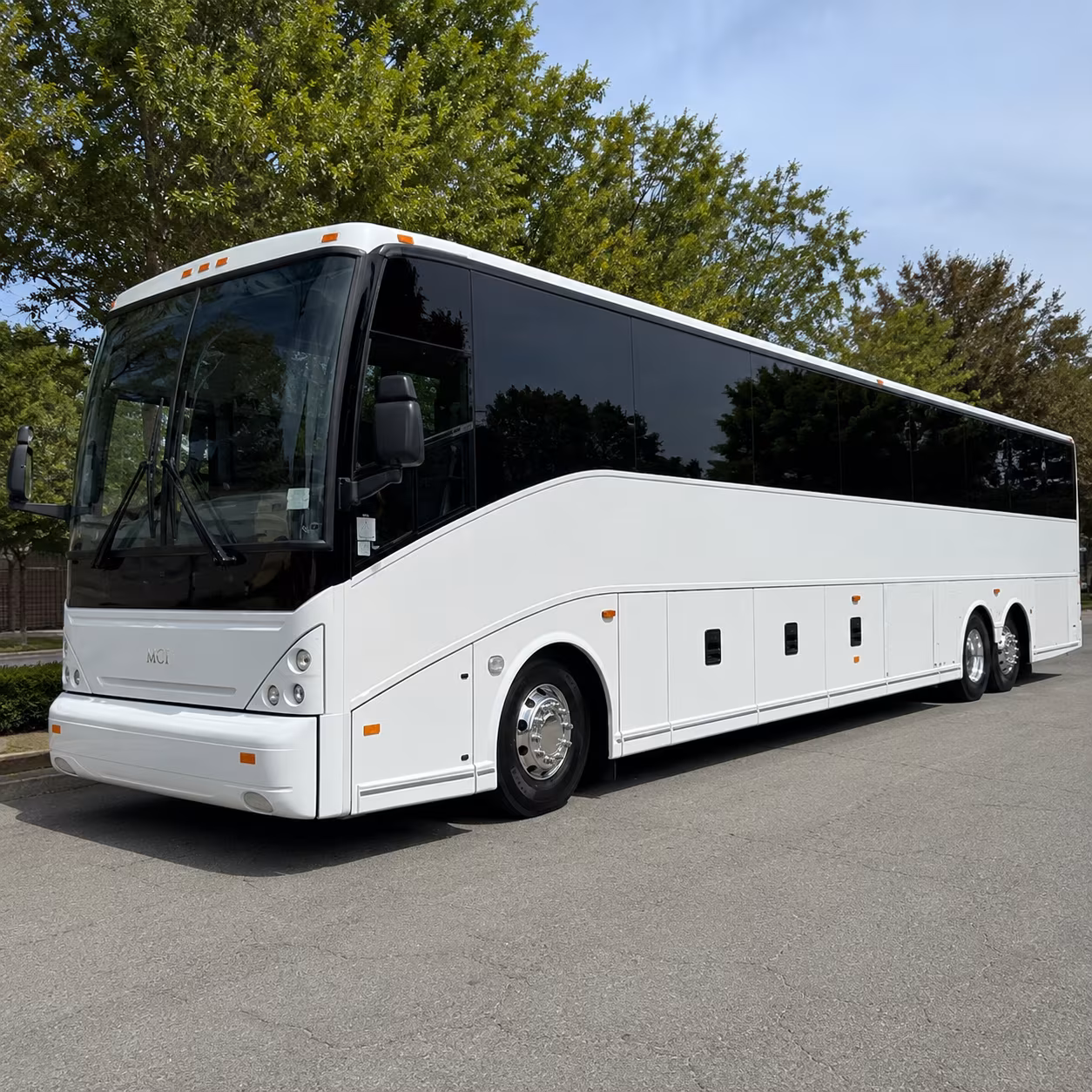 shuttle federal employees and personnel between stockton government facilities
